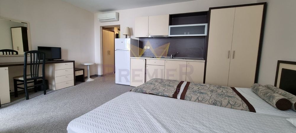 Продава се Едностаен апартамент в к.к. Златни пясъци - 46 кв.м за 979 €/кв.м - Снимка #1