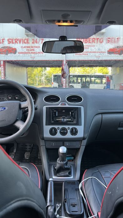 Ford focus sedan