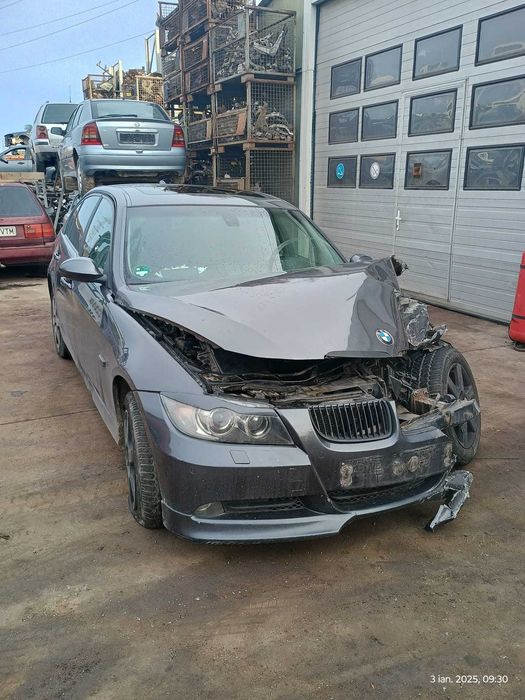 BMW 320D 2005  motor 2.0  Dezmembrez/Dezmembram