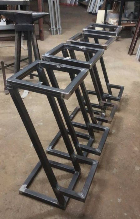 Loft uslubidagi  bar stuli