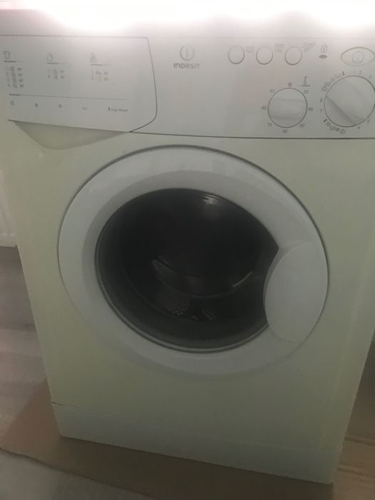 Пералня Индезит WI102