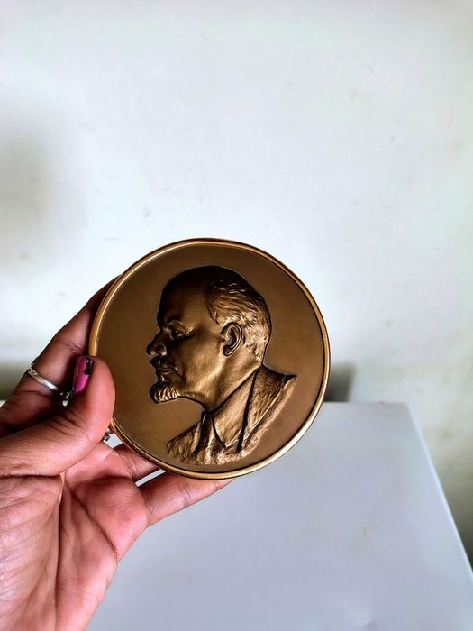 Стар Бронзов Плакет Ленин