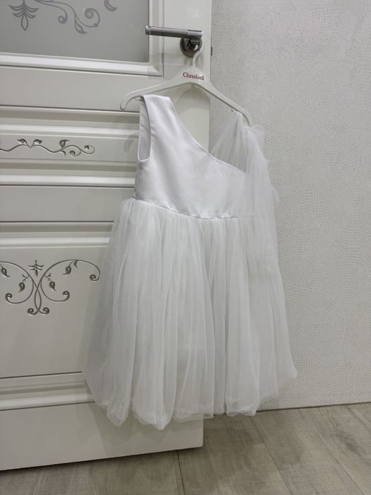 Продам платье на девочку