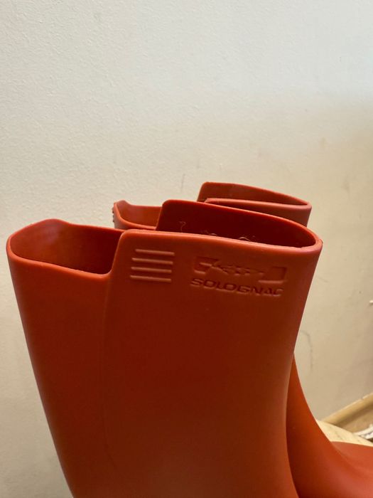 Ботуши за дъжд, момче, момиче