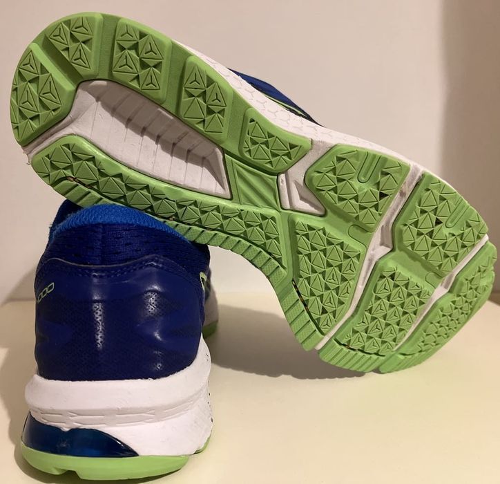 Като нови!Мъжки маратонки Asics-38,39н.