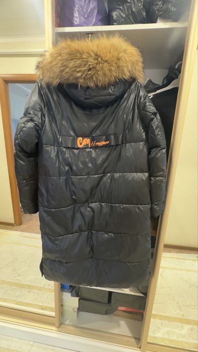 Продам женскую куртку