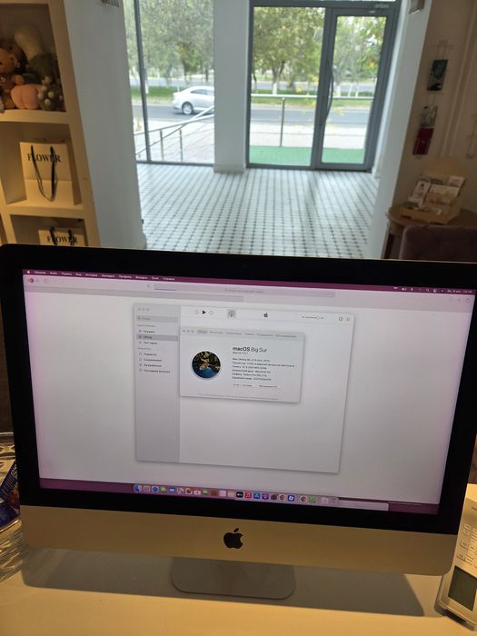 Продам Apple iMac 21.5" Retina 4K (2017
