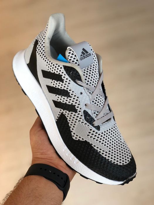 Маратонки Adidas