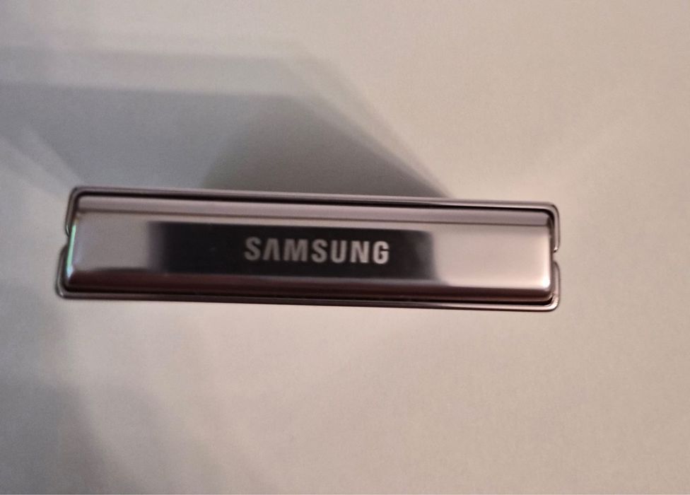 Samsung galaxy Flip 5 ,512 Gb