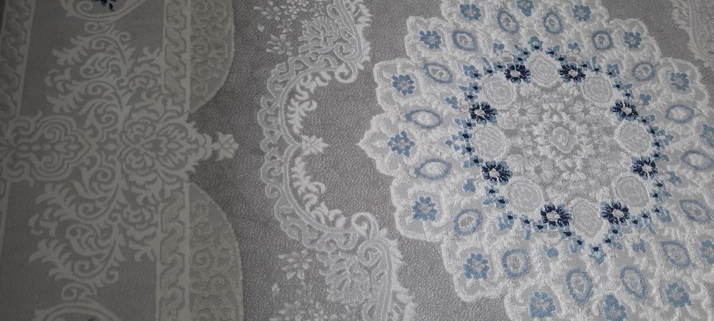 Щёлковый ковёр продам