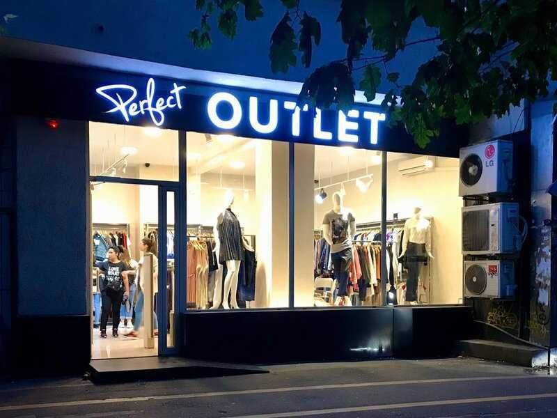 Vanzare - Predare magazin Outlet Complet Amenajat – Ștefan cel Mare, București
