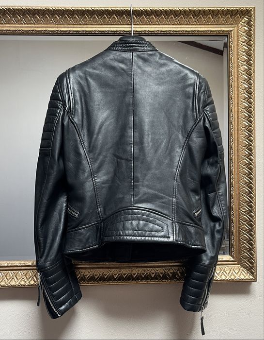 Zara, geacă neagră din piele naturală, feronerie argintie, biker