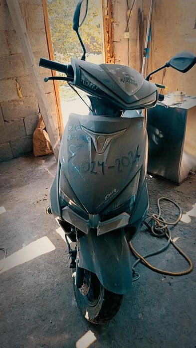 Продам мопед м8 про