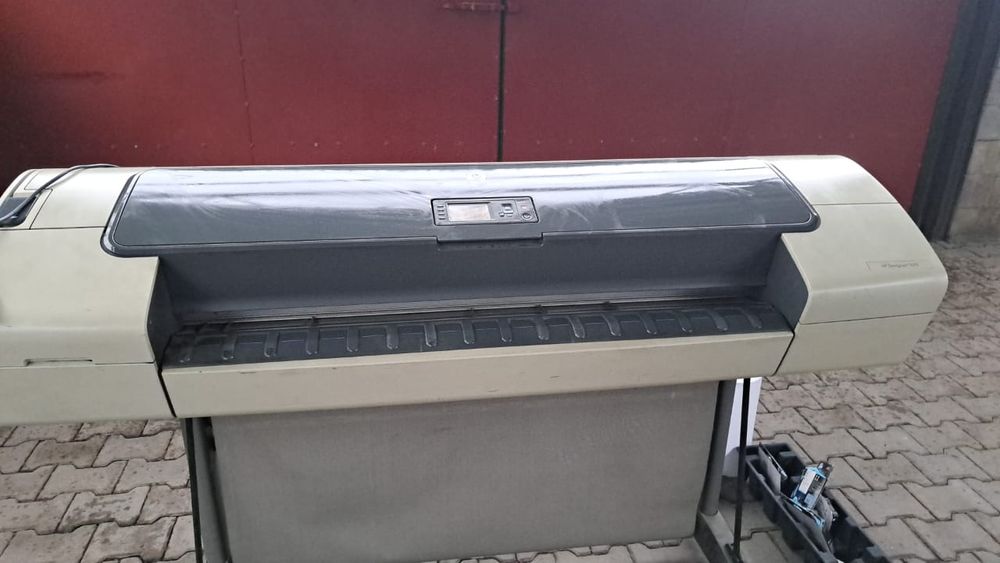 Продам плоттер hp