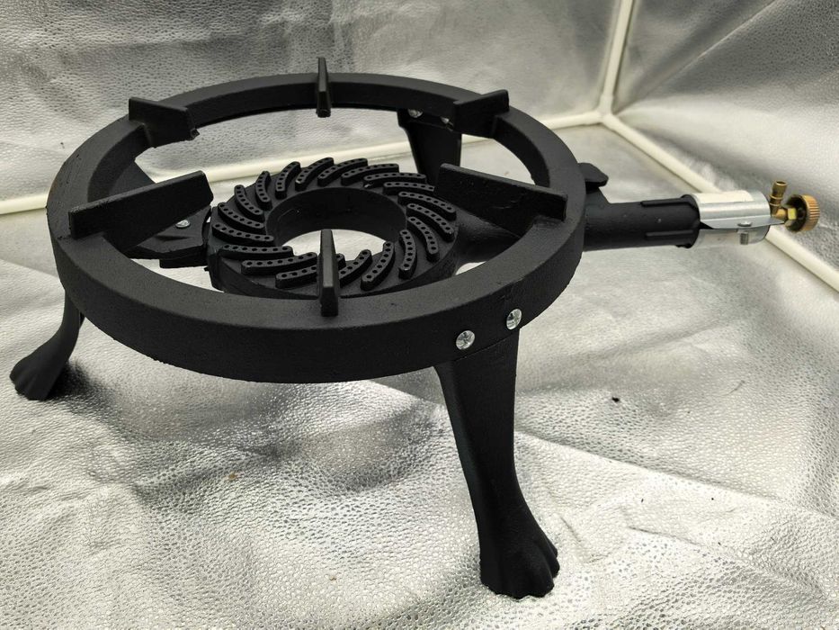 Pirostrie fonta GB23 cu 3 picioare 149 lei