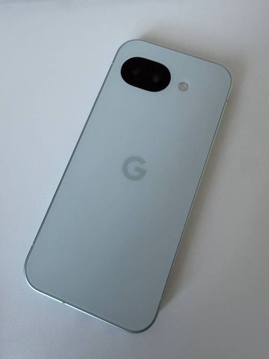 Продам Pixel 10a