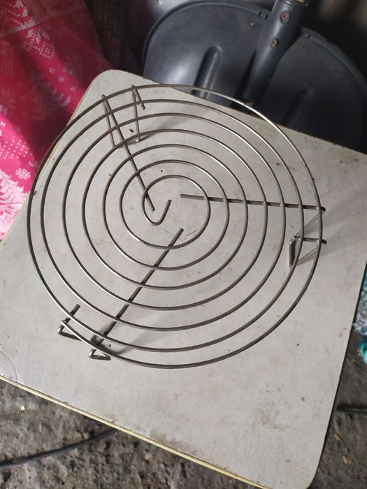 Продам гриль подставку от микроволновки.