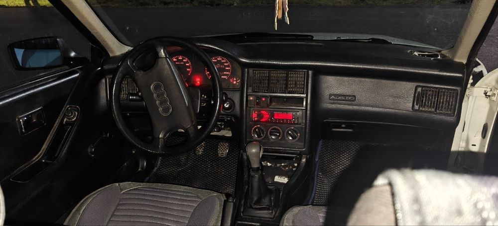 Продам Ауди 80 б3