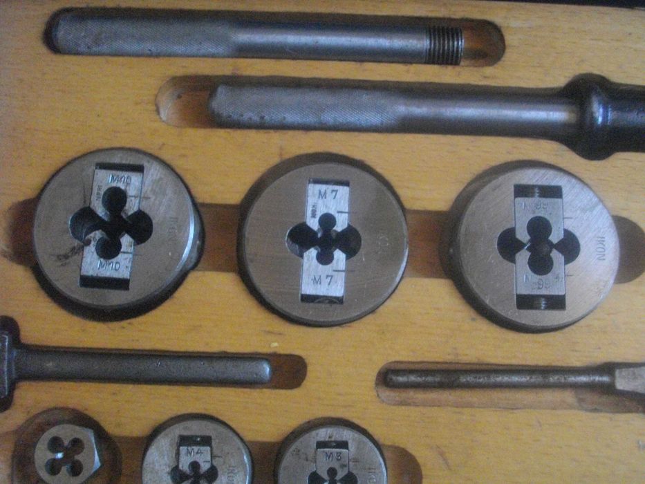 Немски Комплект Метчици Плашки За Резби IKON 30 бр/38бр Старо Качество