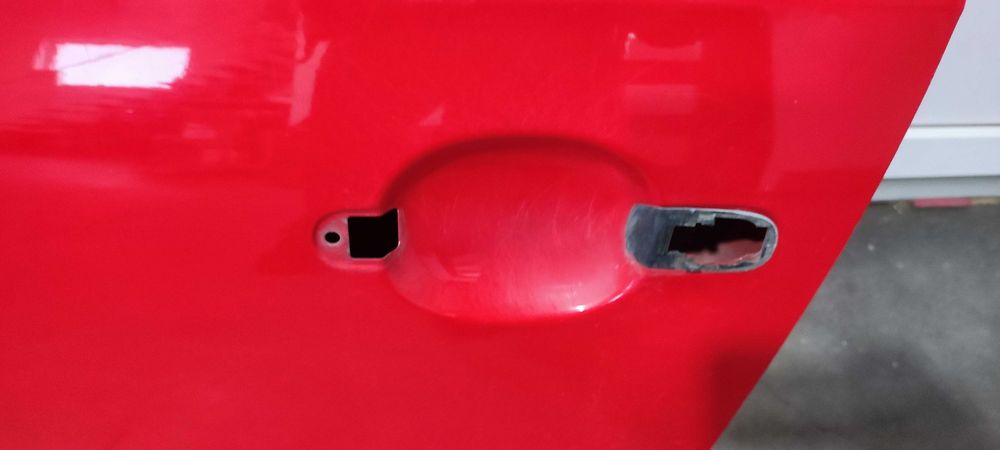 Usa stanga fata volkswagen vw polo 6R 1.2 an 2010 culoare rosu