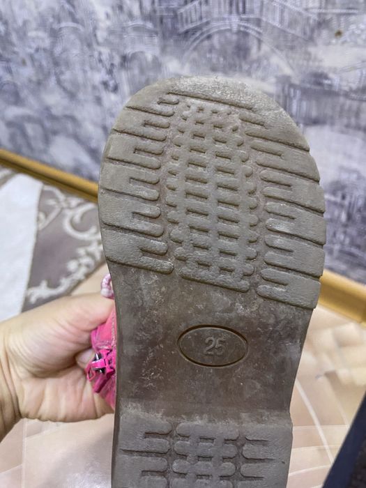 Весенние детские ботинки