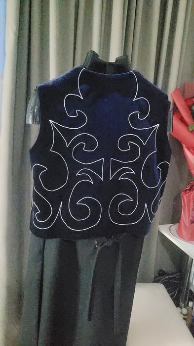 Зтно      жилет (камзол)