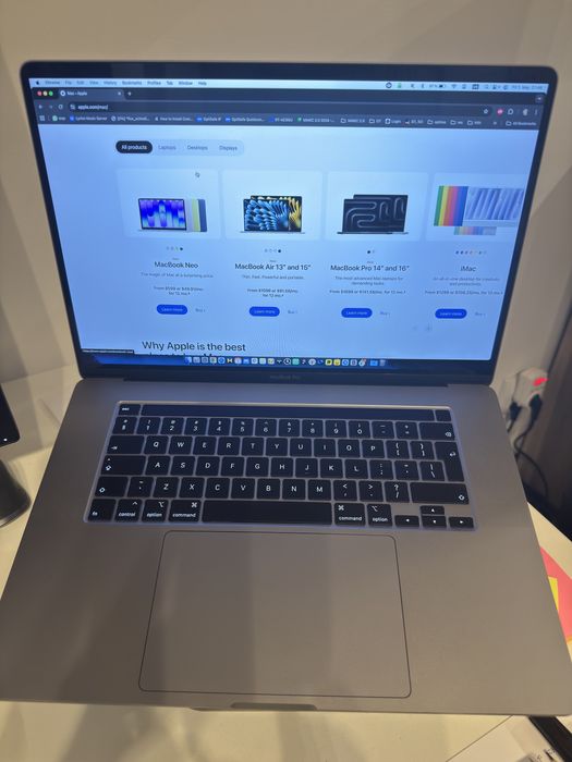 Macbook Pro 16” 1TB, placa video dedicata