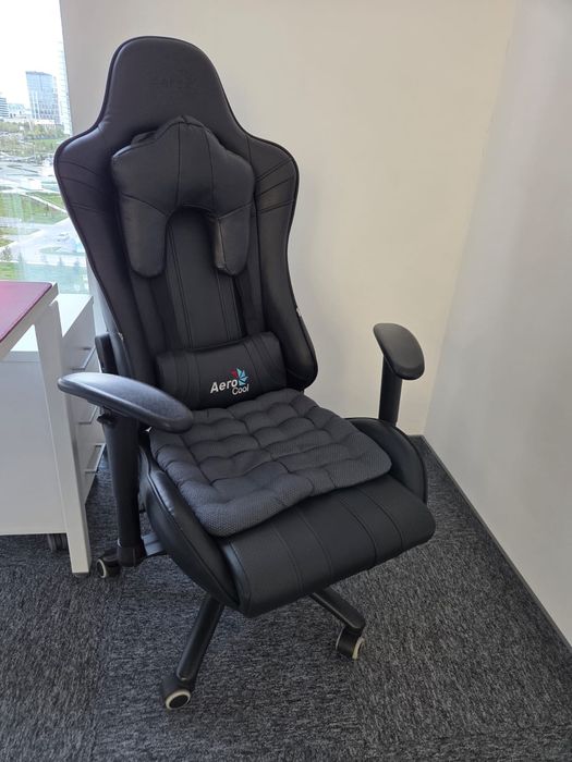 Продам кресло Aerocool 120