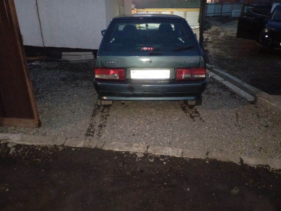 Автомобиль ваз 2114