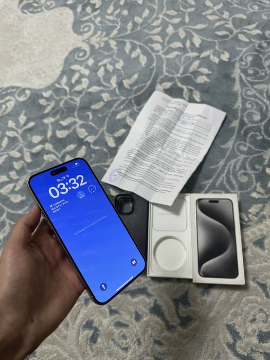 Продам Айфон 15 про мах