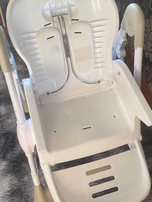 Детский стульчик для кормления.