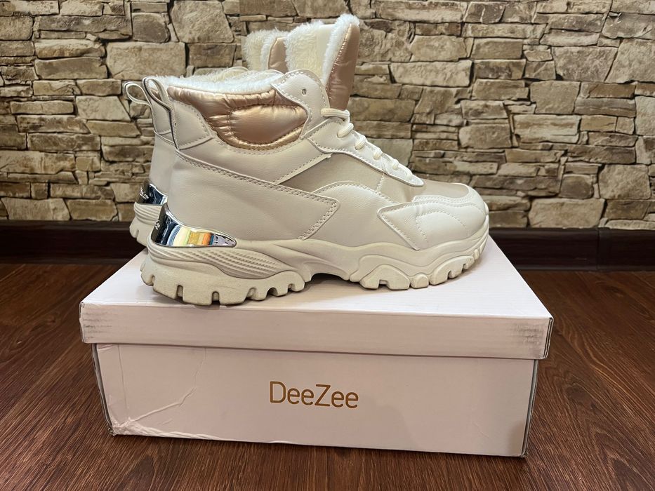 Боти DeeZee номер 37