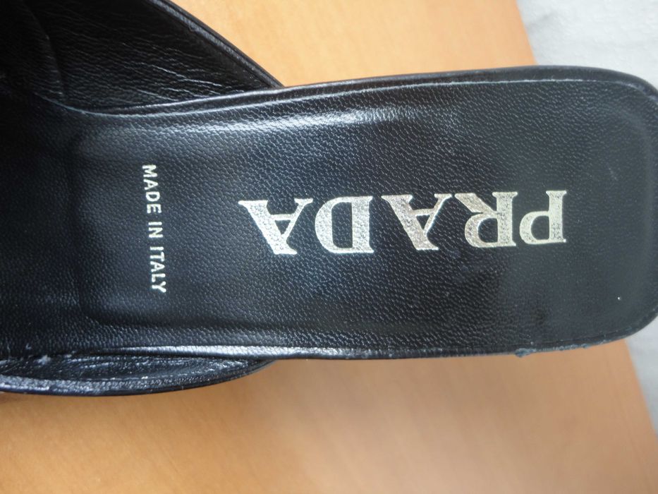 Prada*37,5 размер*дамски чехли