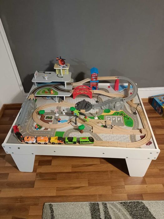 Măsuta  mini orasel