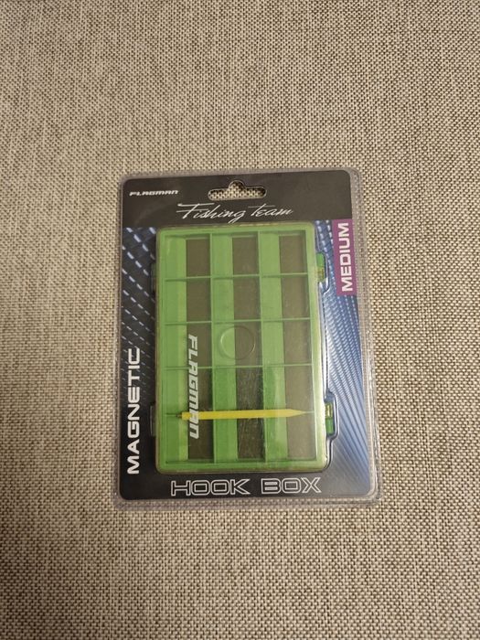 Магнитная коробка для крючков Flagman hook box