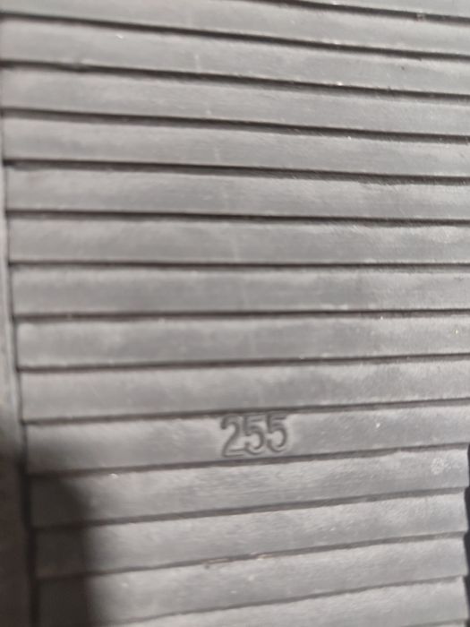 Продам зимние ботинки женские