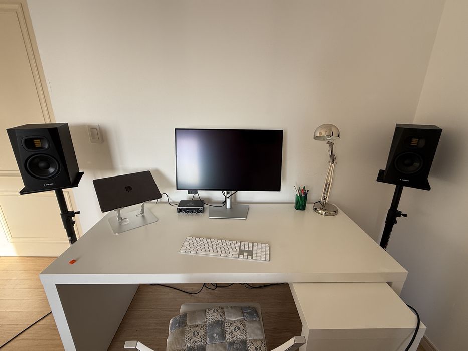 пара Adam Audio T5V