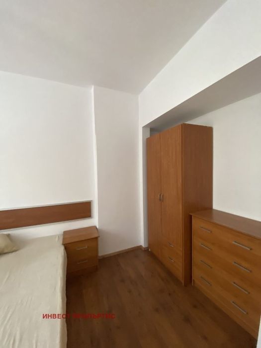 Дава се под наем Четиристаен апартамент в София, Център - 85 кв.м за 760 € - Снимка #2