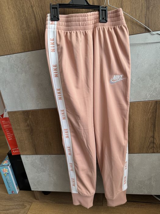 Анцунг  Nike 137-146 см