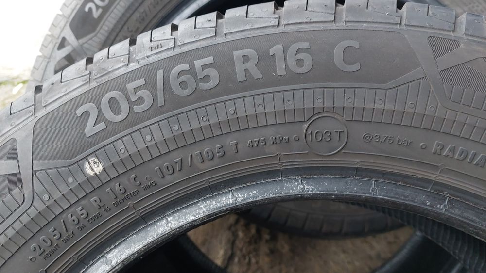 Гуми за Бус 205 65 16 C Continental VanContact Eco 4 броя