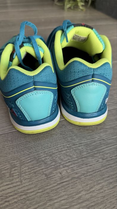 Кроссовки женские Reebok