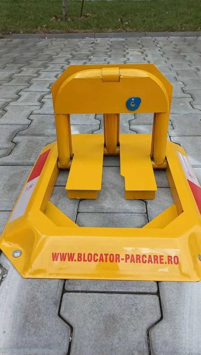 Blocator parcare     MONTAJ INCLUS