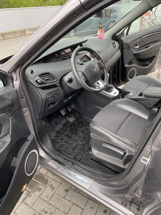 RENAULT Grand Scenic 2011 — imagine 5