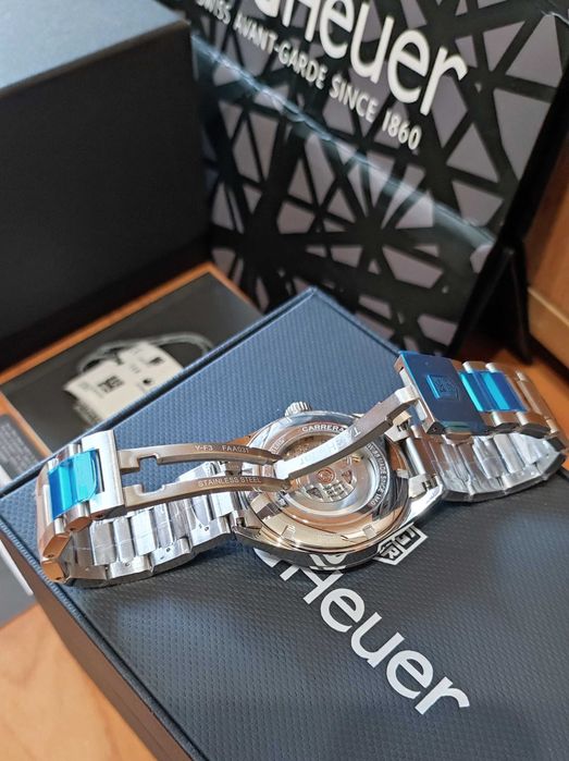 TAG HEUER CARRERA Calibre 5 DAY-DATE WAR201E Мъжки Часовник Нов