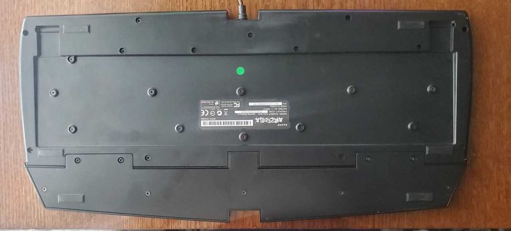 Мембранная игровая проводная клавиатура Razer Arctosa