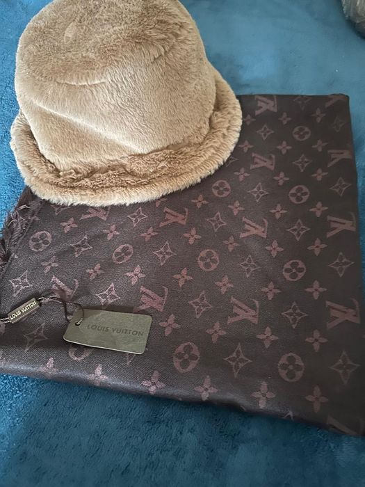 Шапка мех песочный цвет