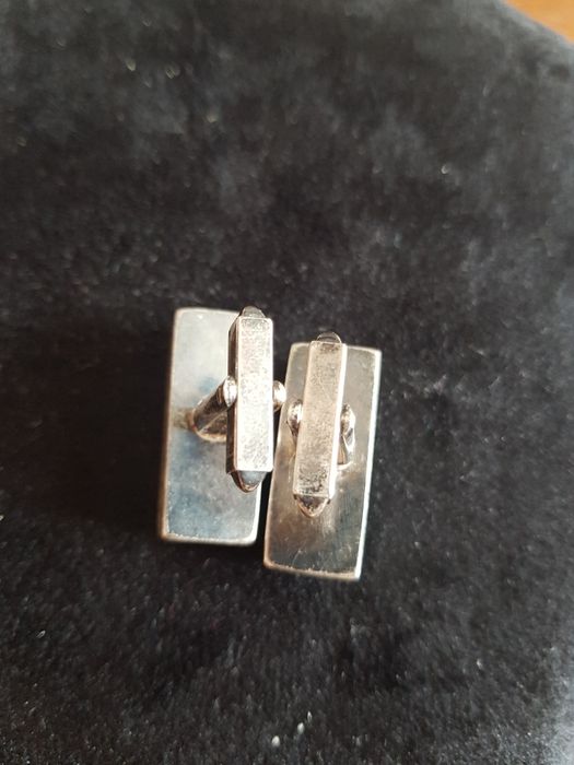 2  butoni camasa argint masiv,piatra malachit,eleganti