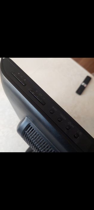 Телевизор марки  LG