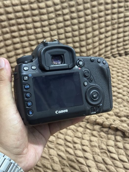 Canon 5D mark4 Body sotiladi