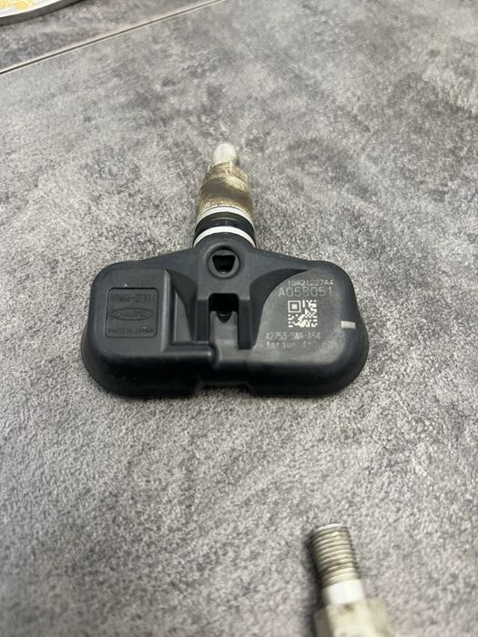 Продам датчики давления шин